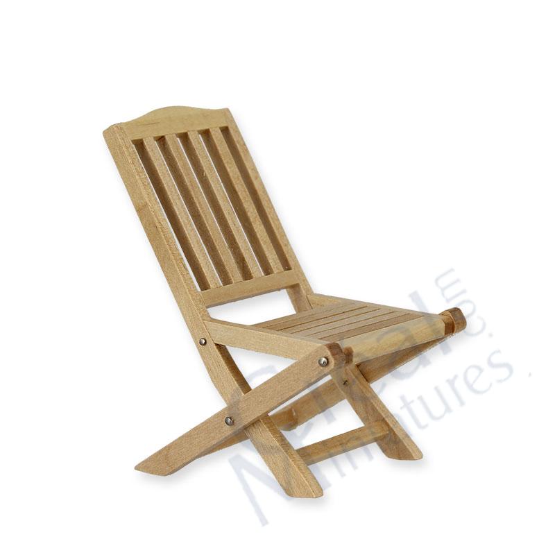 Chaise de jardin non vernie