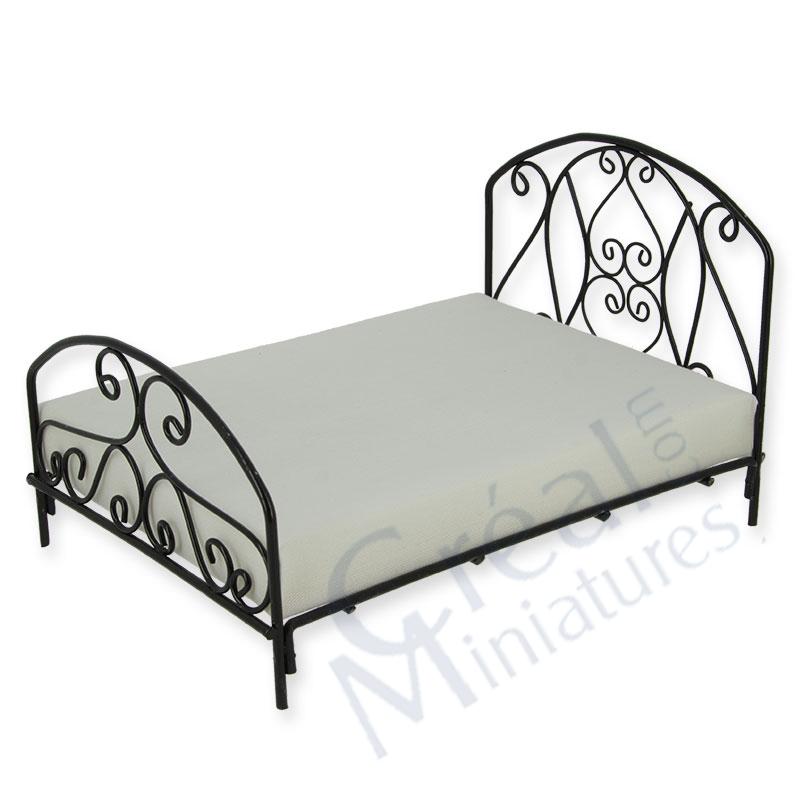 Dobble bed metallic black w/matress