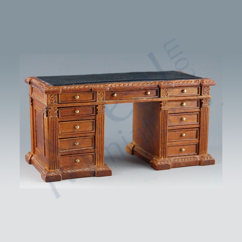 Desk walnut