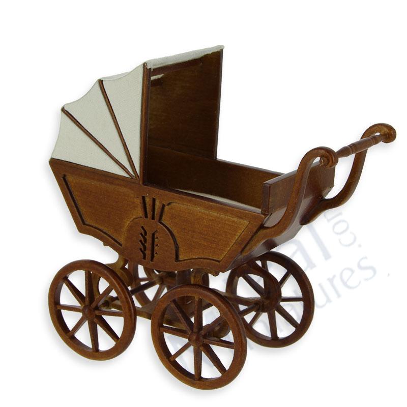 Kinderwagen Nussbaum