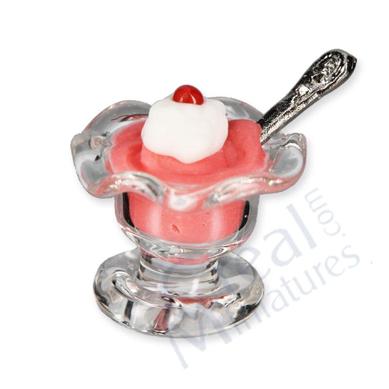 Sundae dish, strawberry