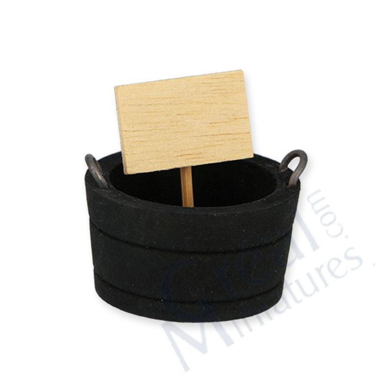 Empty wood.tub w/signboard
