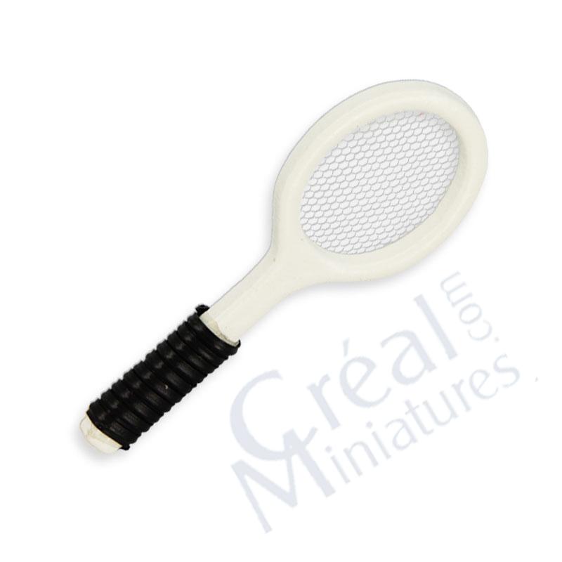Raquette de tennis blanche