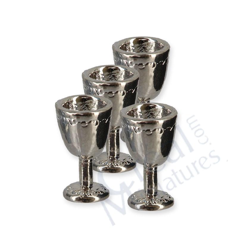 4 Kelche silberfarben