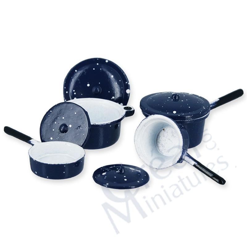 4 blue stewpots