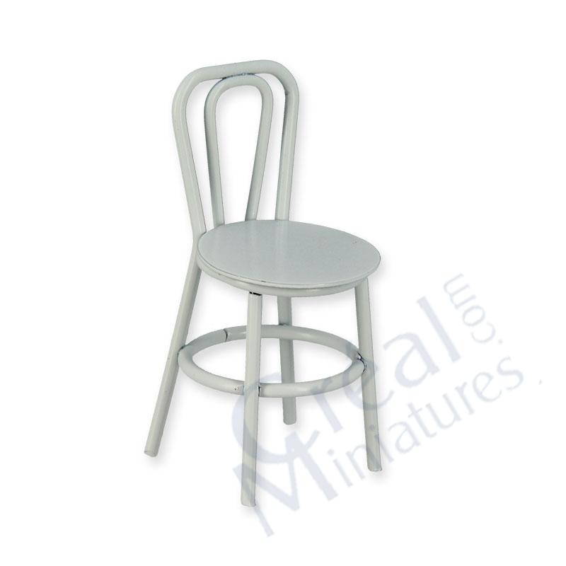 Chaise de café en métal blanche