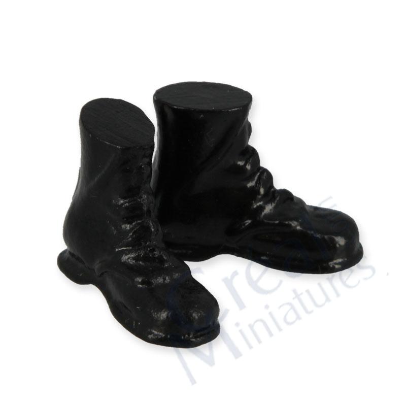 Paire de chaussures hautes noires