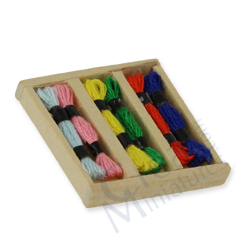 Boîte avec 4 échevettes