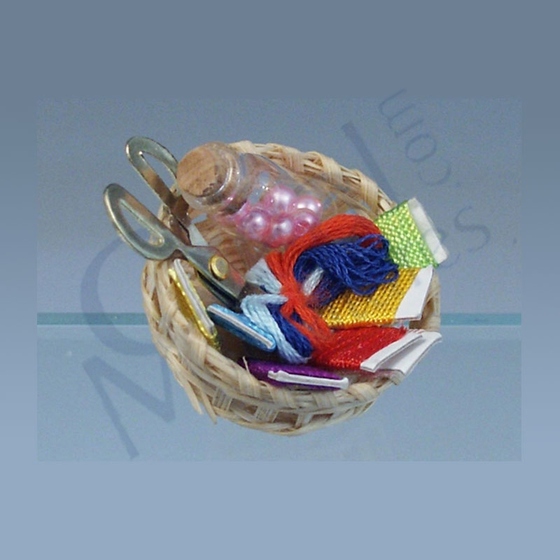 Basket w/sewing supplies