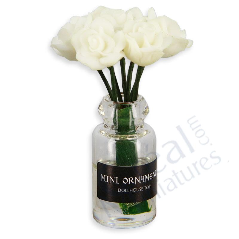 White roses in vase
