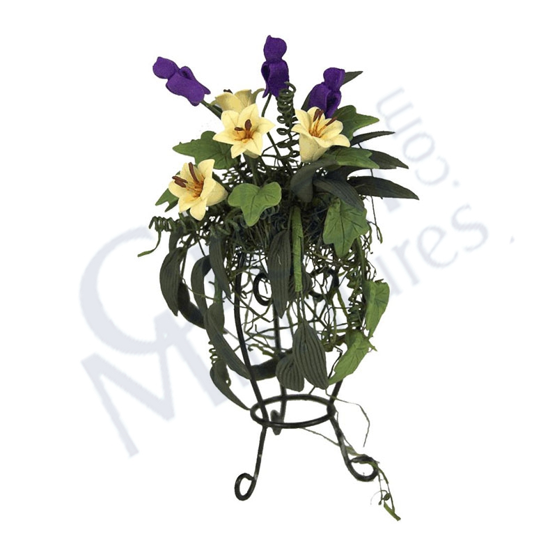 Floral arrangement /metal support