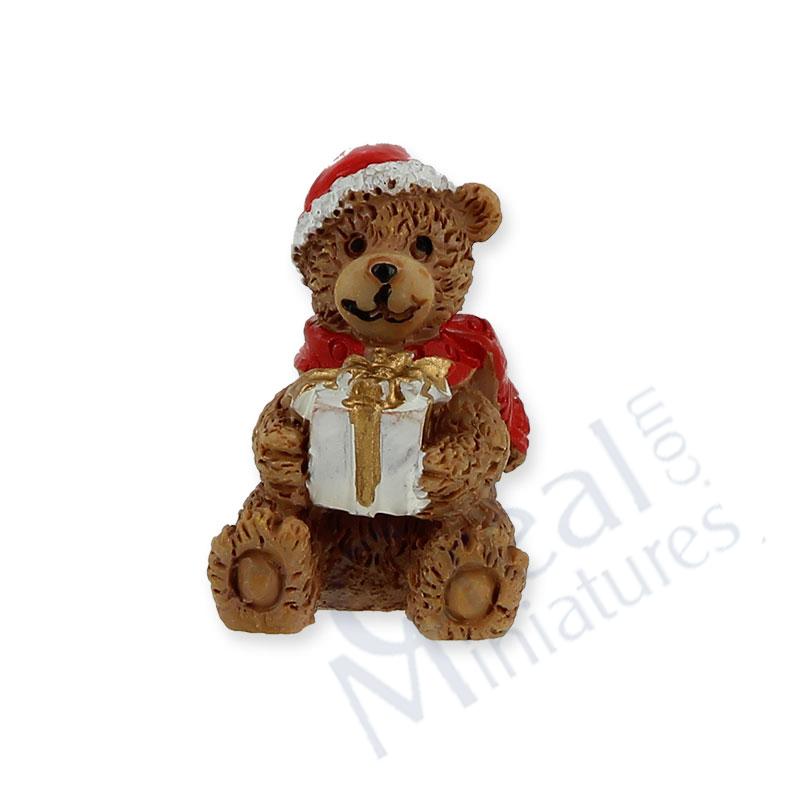 Christmas bear with white gift