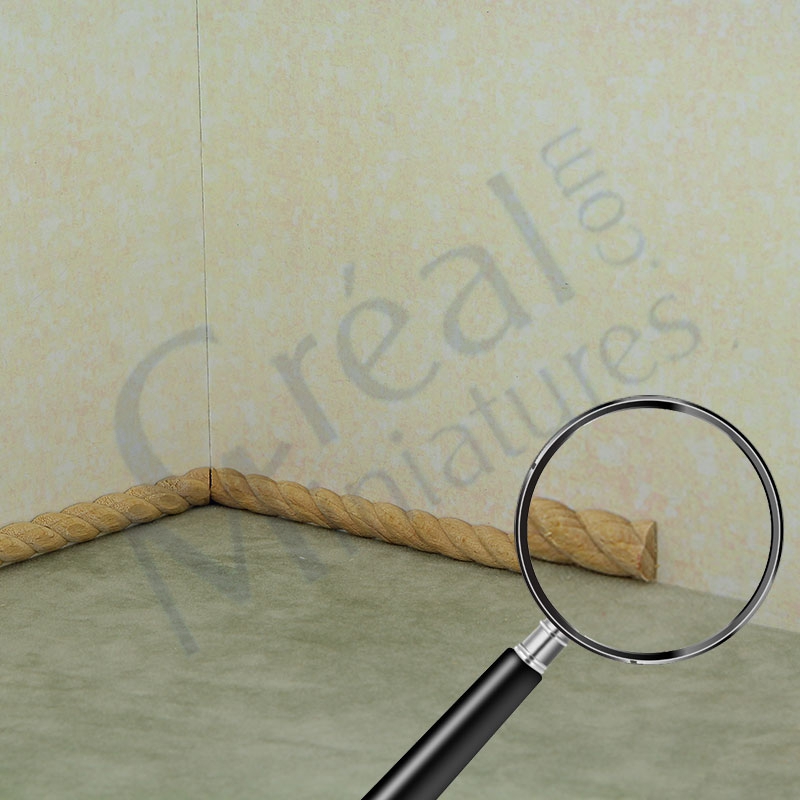 Wooden decorative moulding