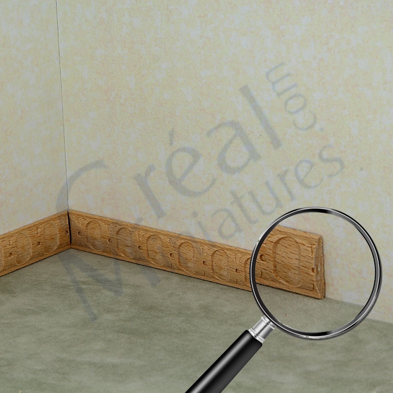 Wooden decorative moulding