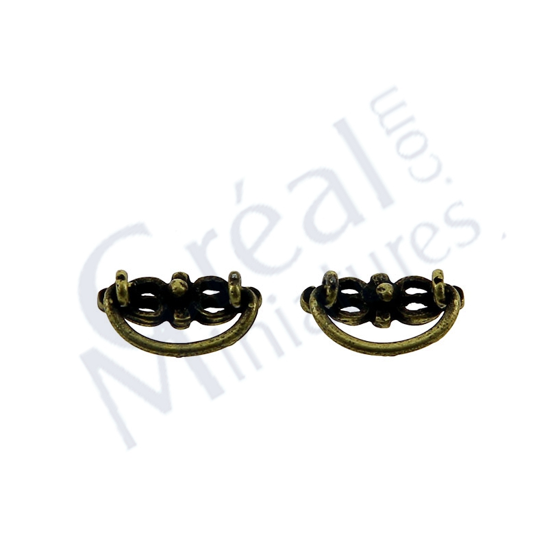2 drawer pulls antiq brass