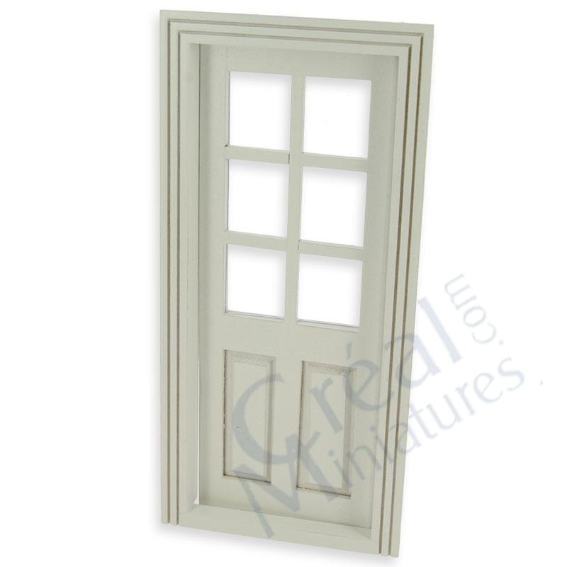 Tuerre halb verfenstert weiss