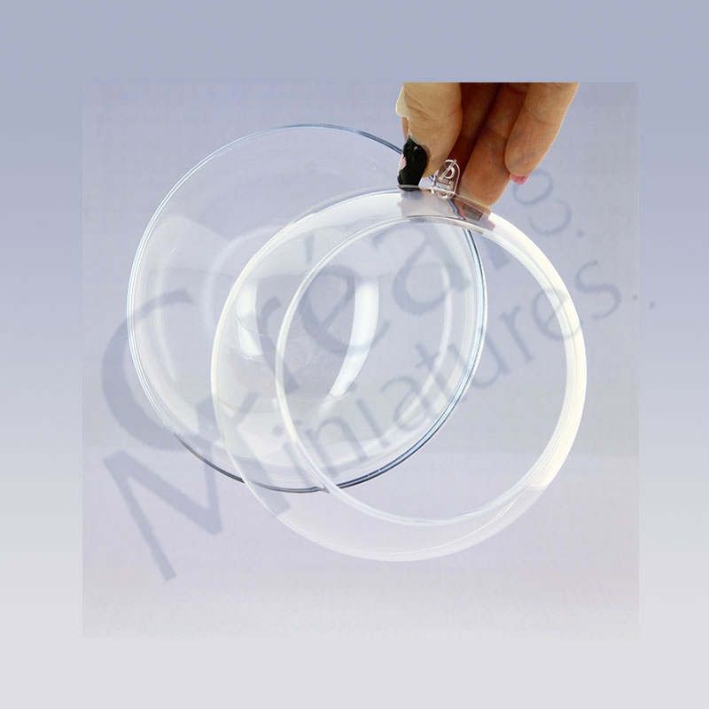 Boule plast en 2 part. diam 12cm ouverte
